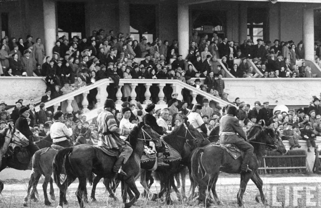 Советский ипподром, зрители на трибунах, 1960-80е годы
